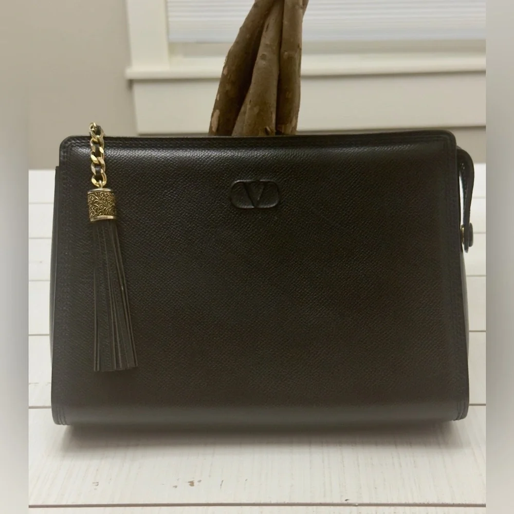 New Vintage VLTN Black Leather Clutch w Tassel - Picture 10 of 10